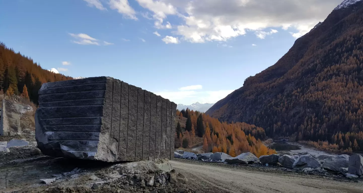 Płytka inspirowana kamieniem gnejs Quarry - Marmi Valmalenco