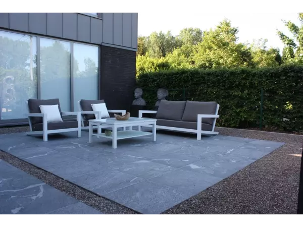 nowoczesny taras z płyt inspiracje