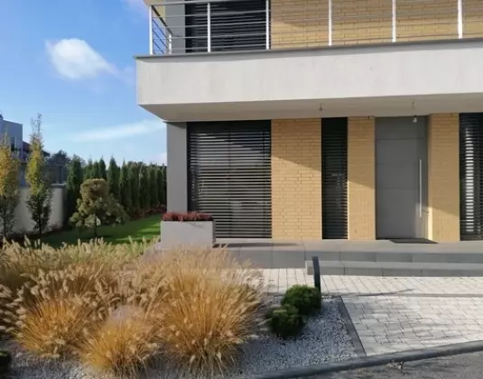 jakie płytki na wejście zewnetrzne 535x420