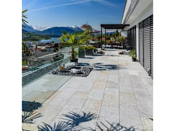 taras dachowy z kamienia naturalnego