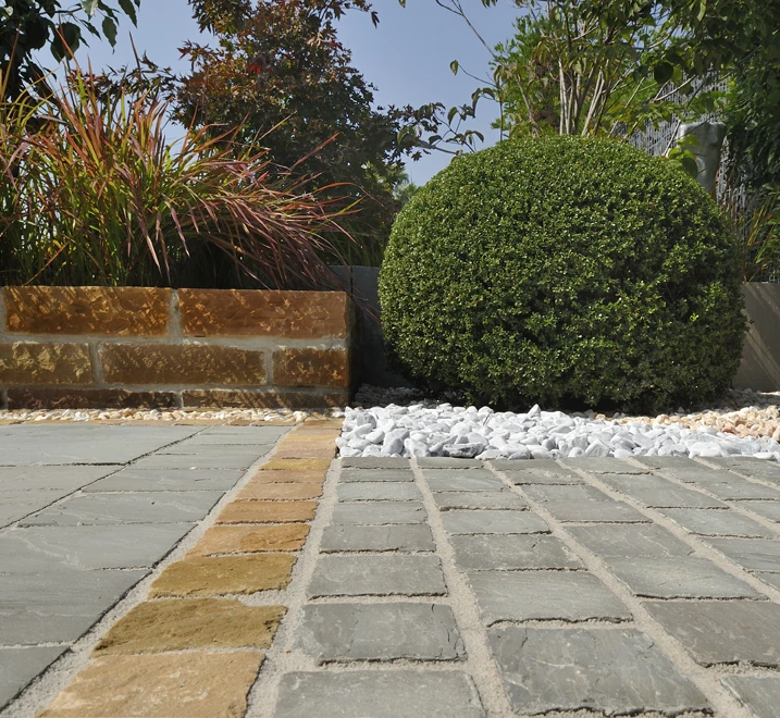 Nowoczesny taras z piaskowca