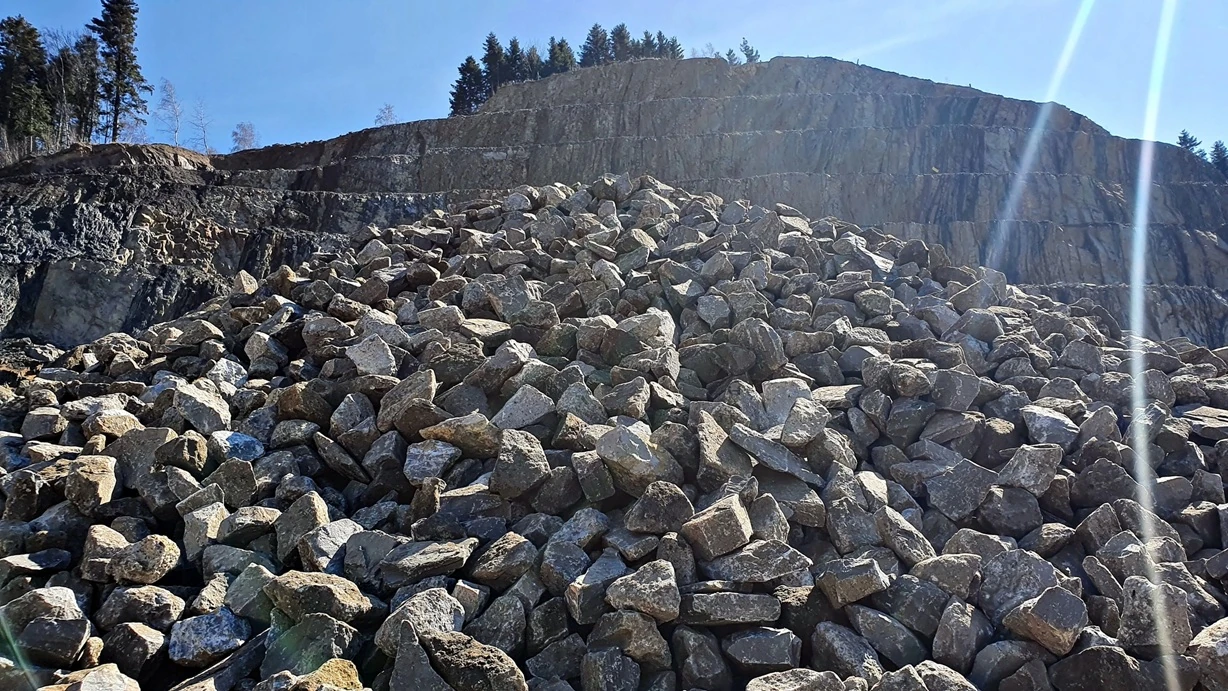 Tłuczeń na podbudowe podjazdu